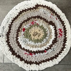 Handmade crocheted rug bathroom kitchen mat round 24”